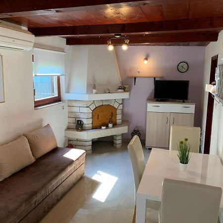 Holiday Home Dorina Pula Exterior foto